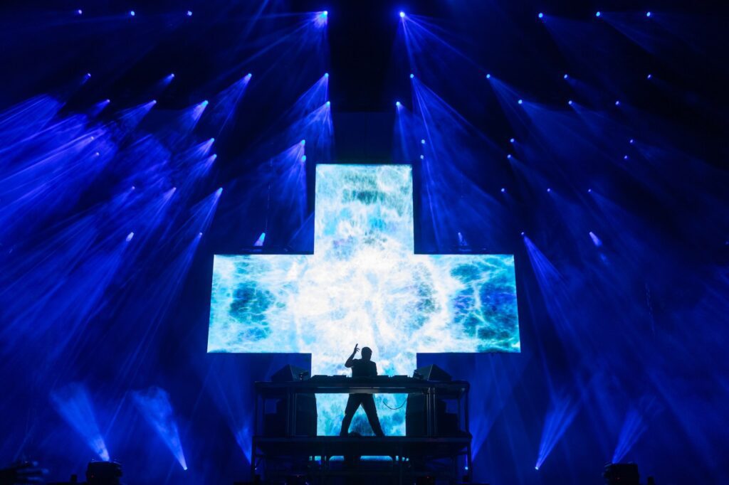 Martin Garrix and The Edge Debut New U2 Collaboration 'Fireflies'